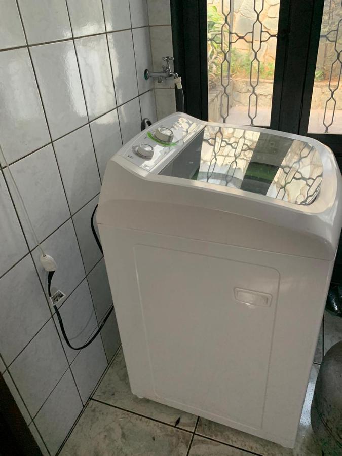 Casa Quintal Bueno! 5 Quartos Com Ar Split E Internet Ultra! Perto Do Melhor De Goiania! Marista Parques Areiao E Vaca Brava Hospital Premium Mater Dei Blue Fit Perdomo Goiania Shopping! Extérieur photo