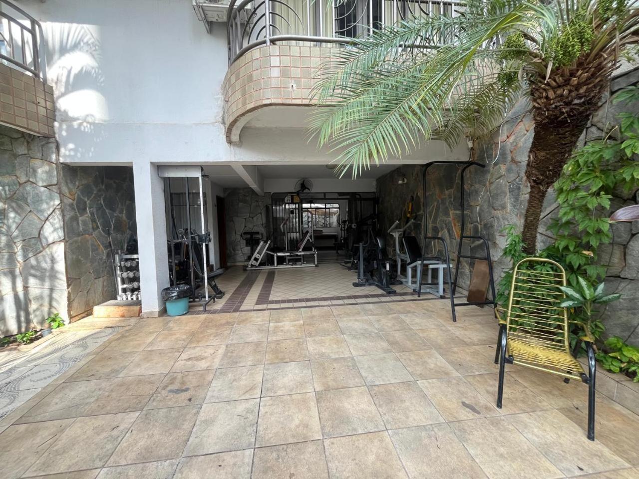 Casa Quintal Bueno! 5 Quartos Com Ar Split E Internet Ultra! Perto Do Melhor De Goiania! Marista Parques Areiao E Vaca Brava Hospital Premium Mater Dei Blue Fit Perdomo Goiania Shopping! Extérieur photo