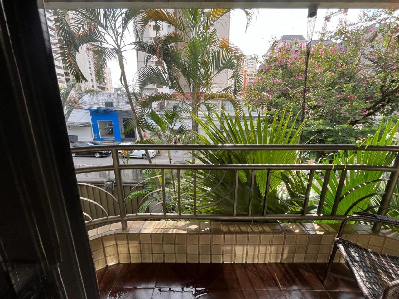 Casa Quintal Bueno! 5 Quartos Com Ar Split E Internet Ultra! Perto Do Melhor De Goiania! Marista Parques Areiao E Vaca Brava Hospital Premium Mater Dei Blue Fit Perdomo Goiania Shopping! Extérieur photo