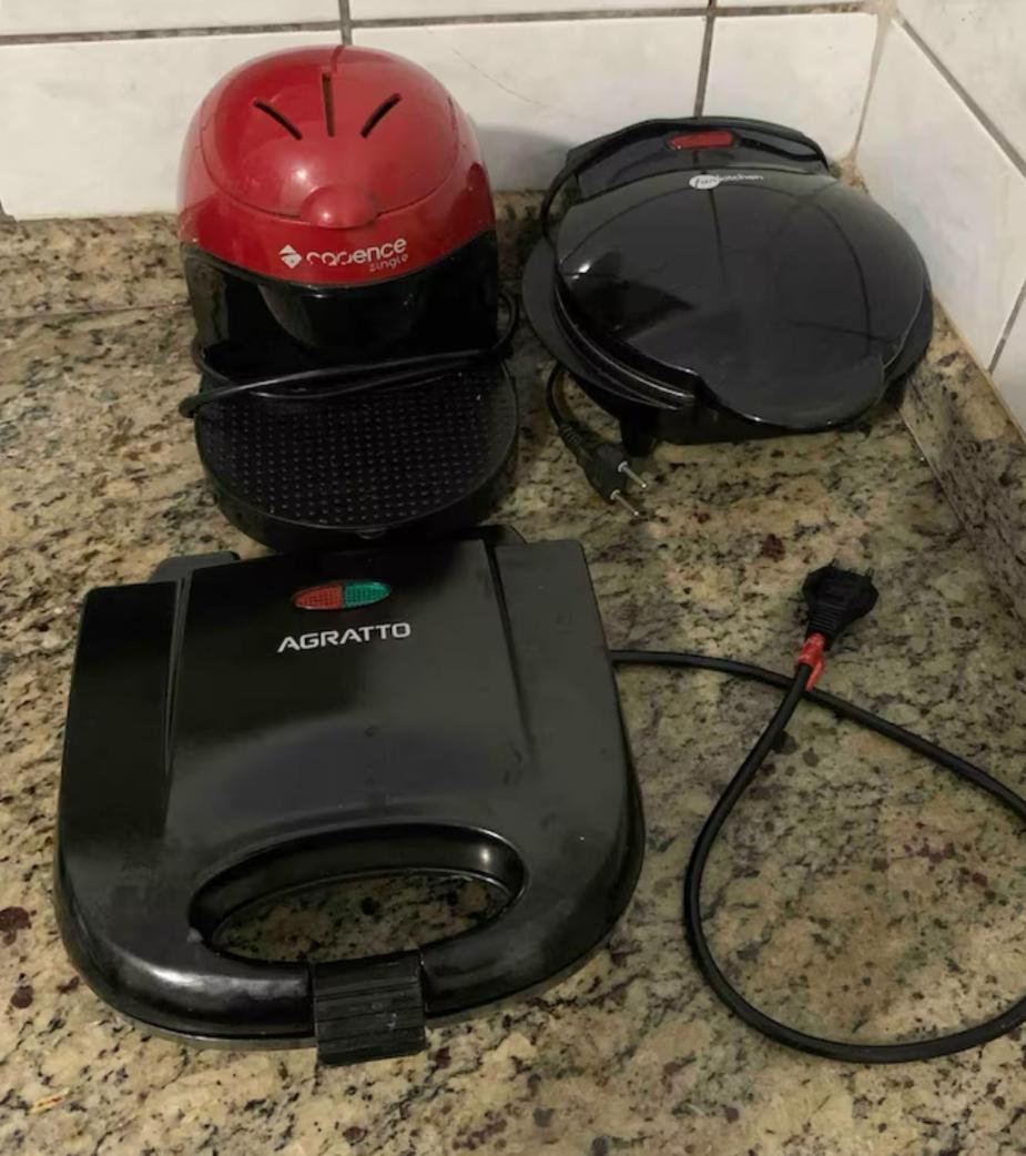 Casa Quintal Bueno! 5 Quartos Com Ar Split E Internet Ultra! Perto Do Melhor De Goiania! Marista Parques Areiao E Vaca Brava Hospital Premium Mater Dei Blue Fit Perdomo Goiania Shopping! Extérieur photo